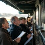 découvrez nos astuces pour suivre l'évolution des partants du quinté et optimiser vos pronostics avant la course.